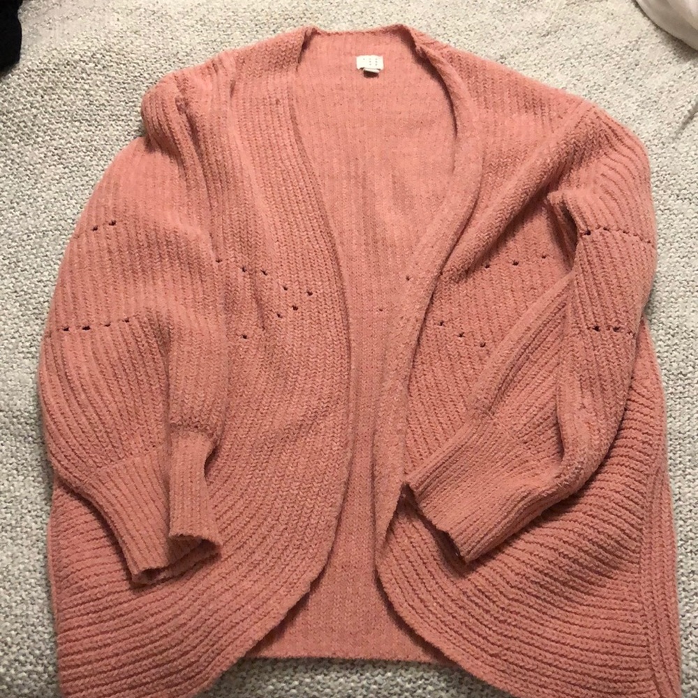 ☀️ EUC ROSE / MAUVE PINK CHENILLE LIKE CARDIGAN